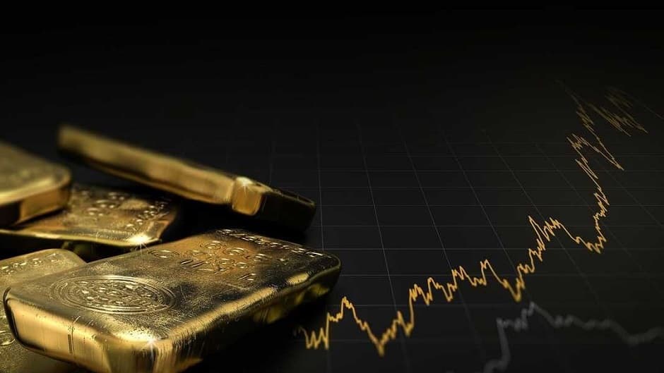 الذهب يطرق باب 3400 دولار للأونصة