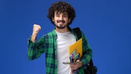 التربية تعلن عن منح دراسية في عدد من الدول