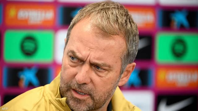 مدرب برشلونة "غاضب" بعد تقديم موعد مباراة بلد الوليد