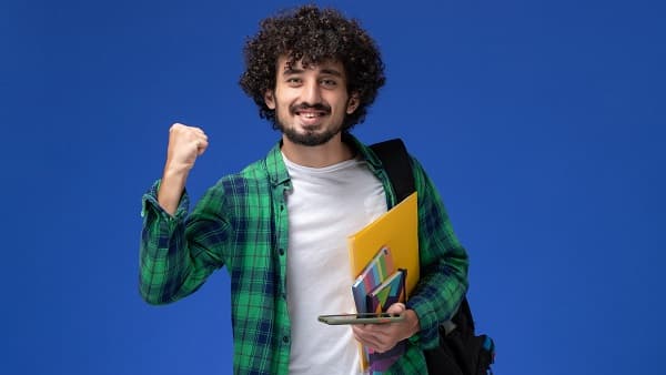 منح دراسية في رومانيا